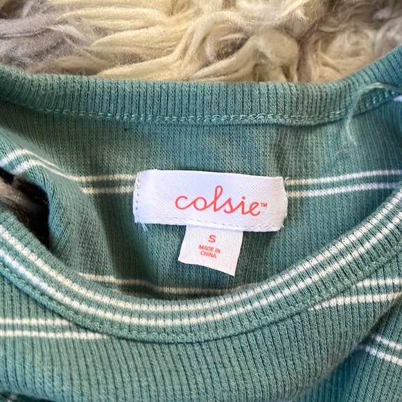 SUPER CUTE STRIPPED TANK - Picture 2 of 2